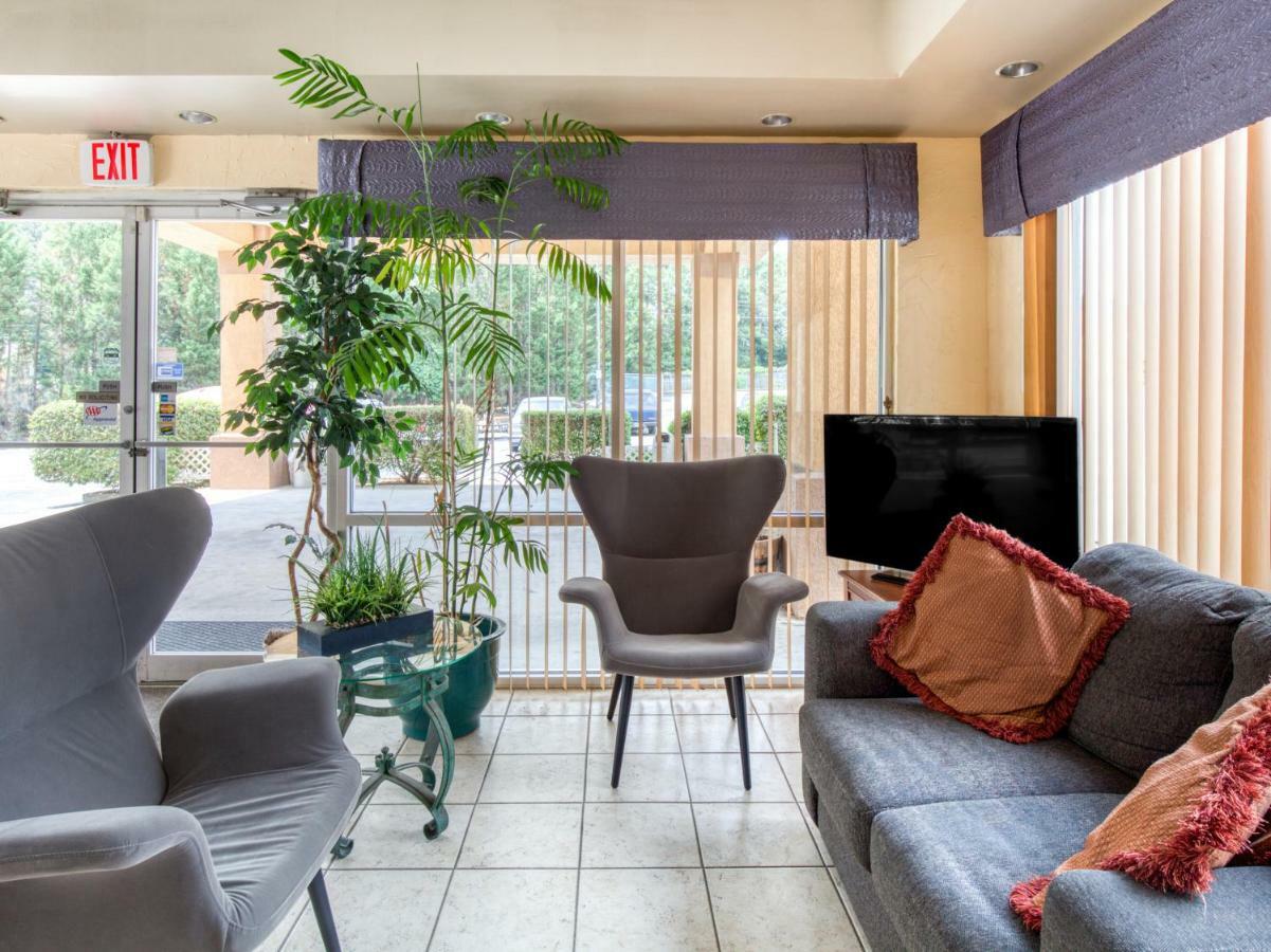 Budgetel Inn & Suites Forest Park Ngoại thất bức ảnh